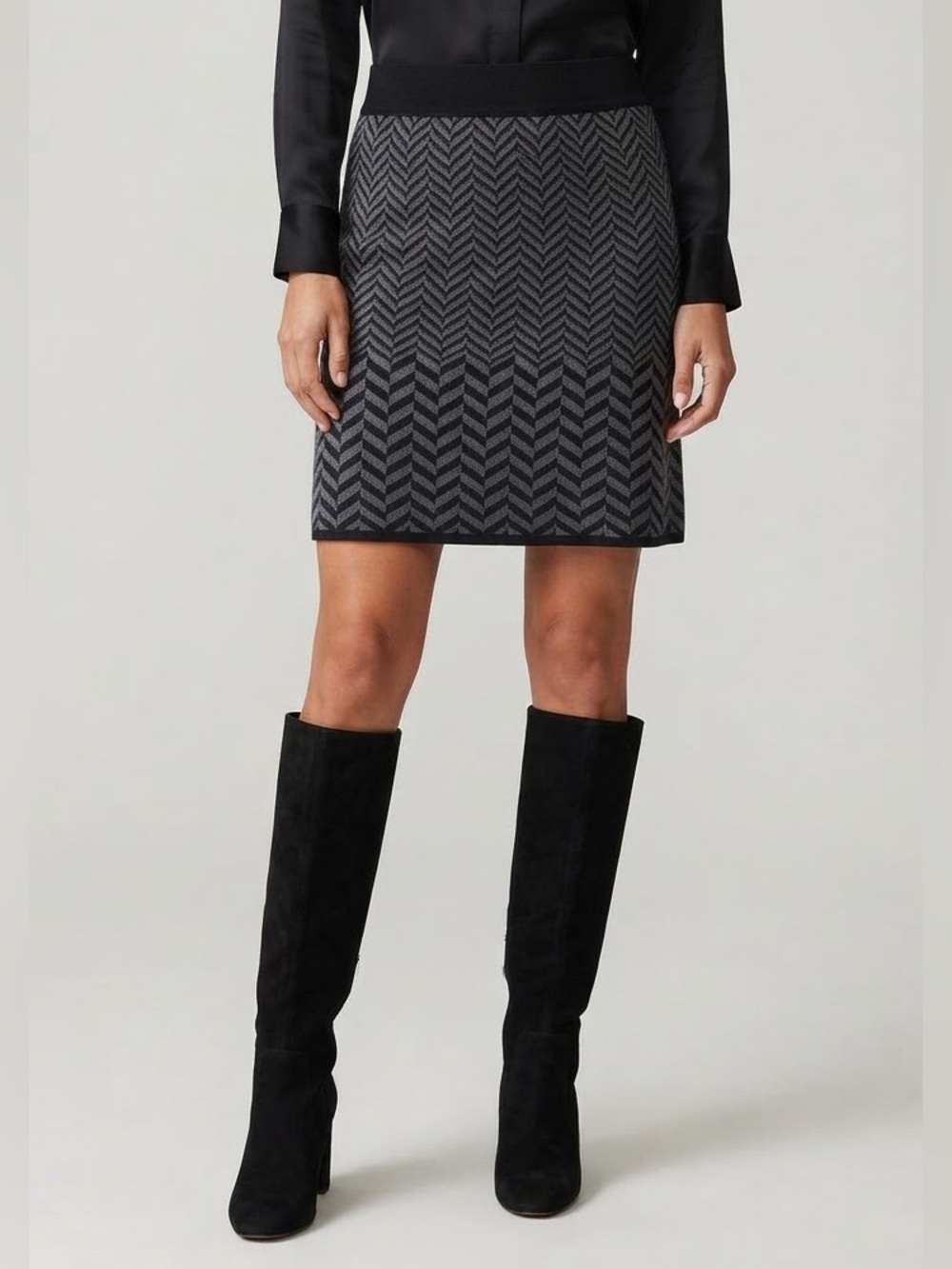 Kenar Black and Gray Chevron Wool Blend Knit Skirt • Size Large • EUC